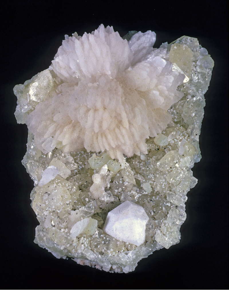 CIRCA Naturale Thomsonite Stilbite Heulandite Minerali India # Circa 111 