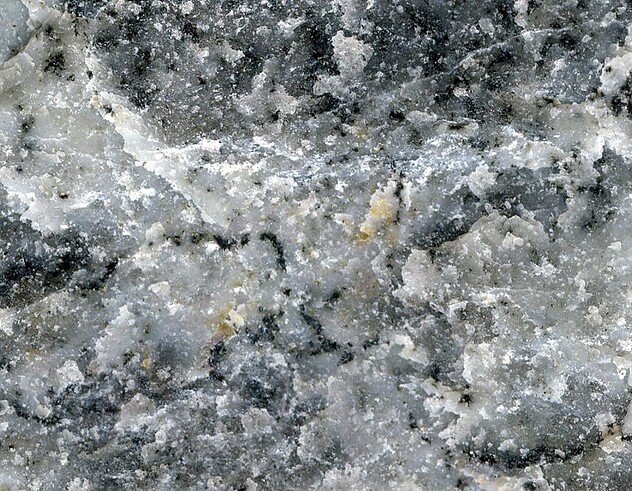 石 Sakhaite: Mineral information, data and localities.