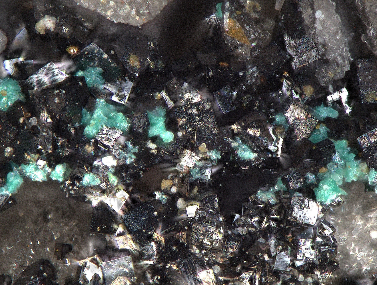 Bluebellite: Mineral information, data and localities.