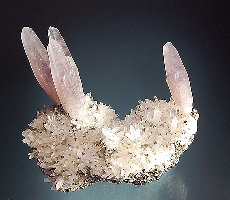 Quartz (Var: Amethyst) Turț Mine, Turț, Satu Mare County, Romania ...