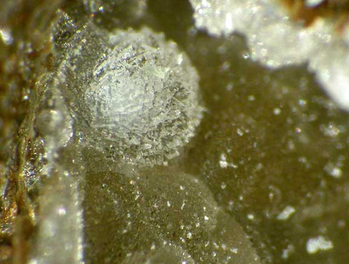 Boggsite: Mineral information, data and localities.