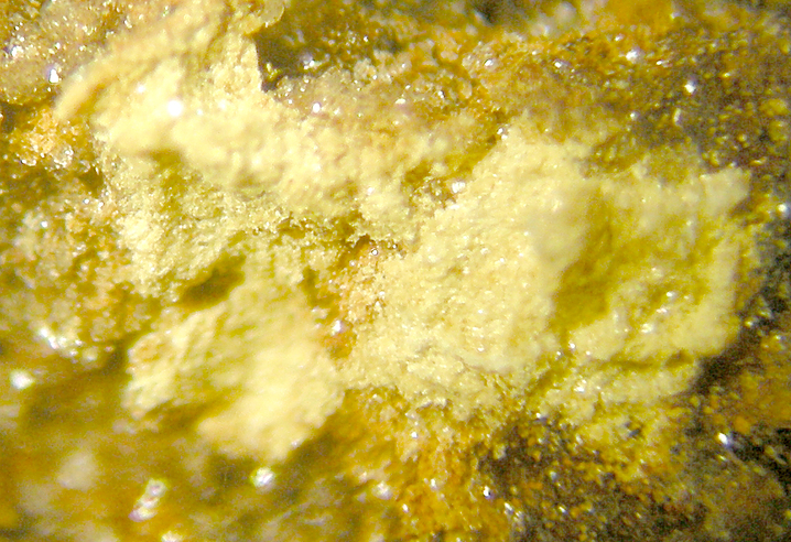 Perite: Mineral information, data and localities.